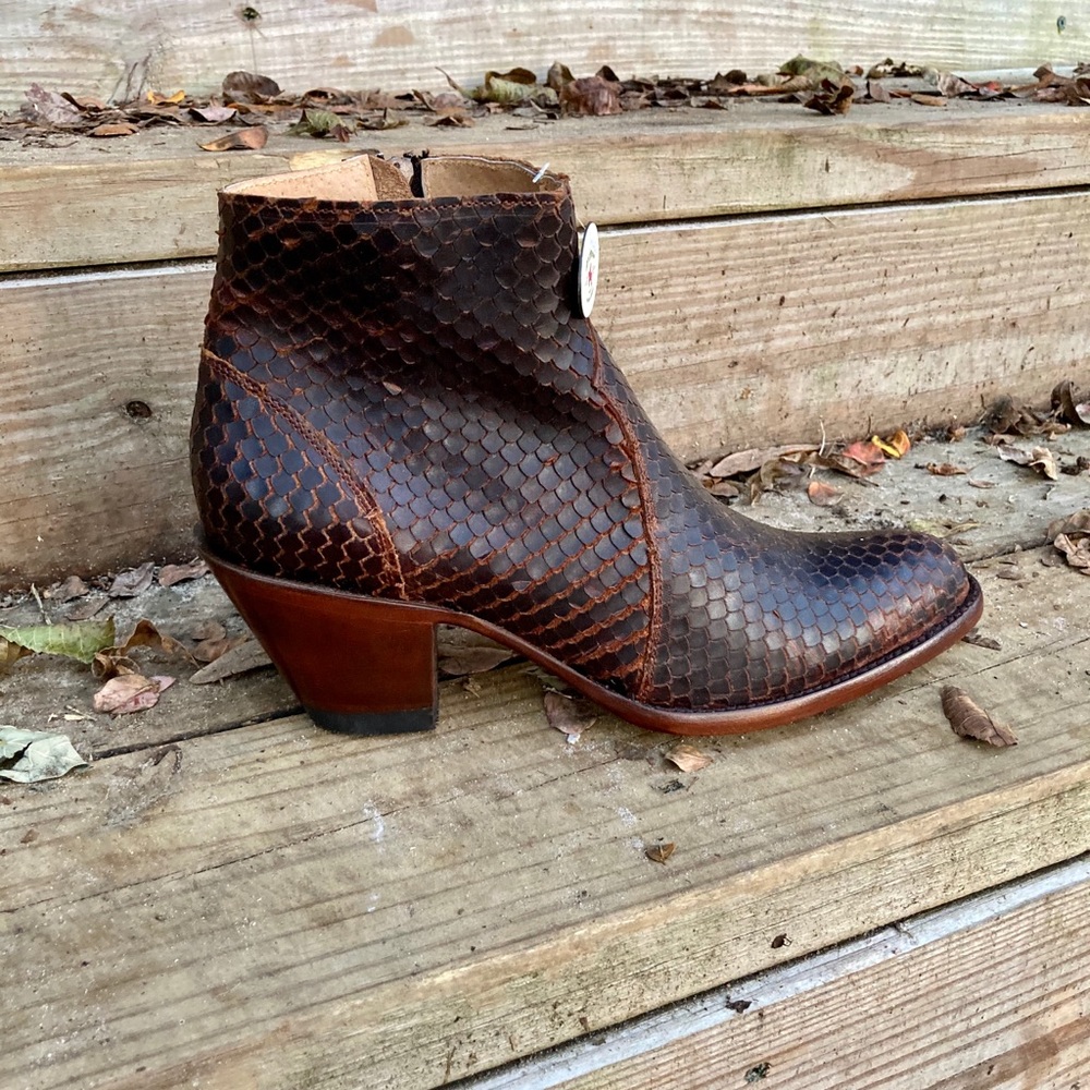 Idyllwind | Western Leather Ankle Boots - Picture 4 of 12